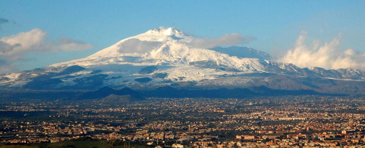 Bed and Breakfast Vulcamare Piedimonte Etneo Exterior foto